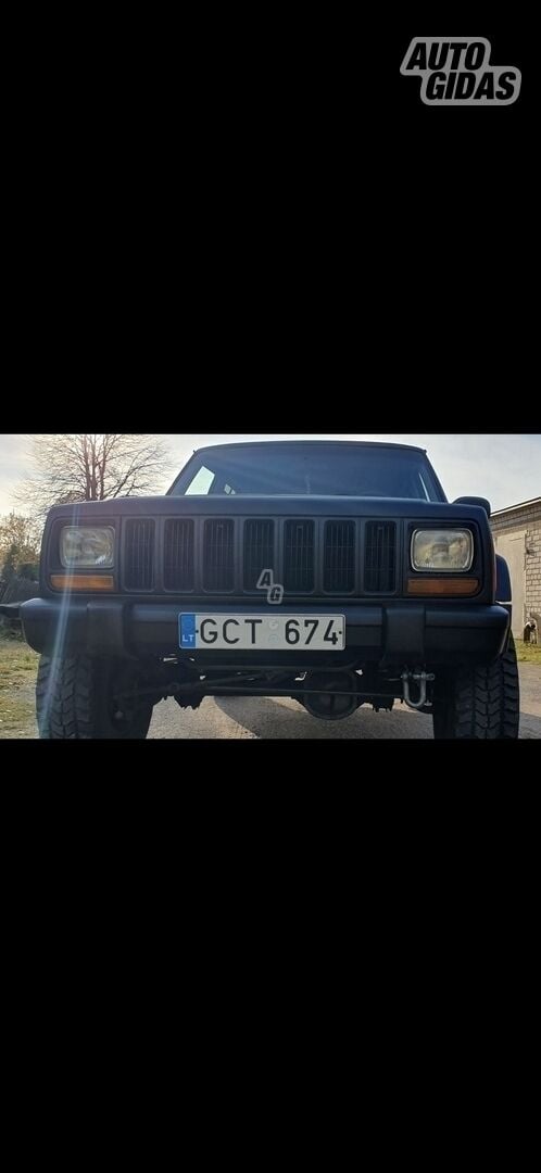 Jeep Cherokee 1999 г Внедорожник / Кроссовер