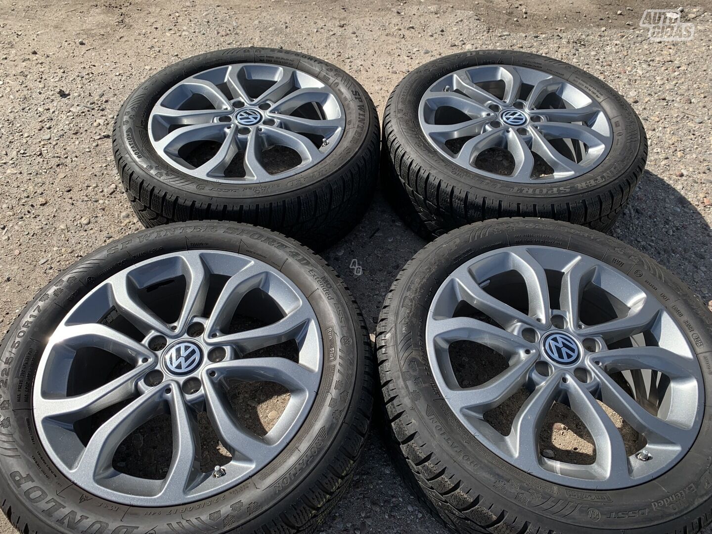 Volkswagen Siunciam, 7J ET48 light alloy R17 rims