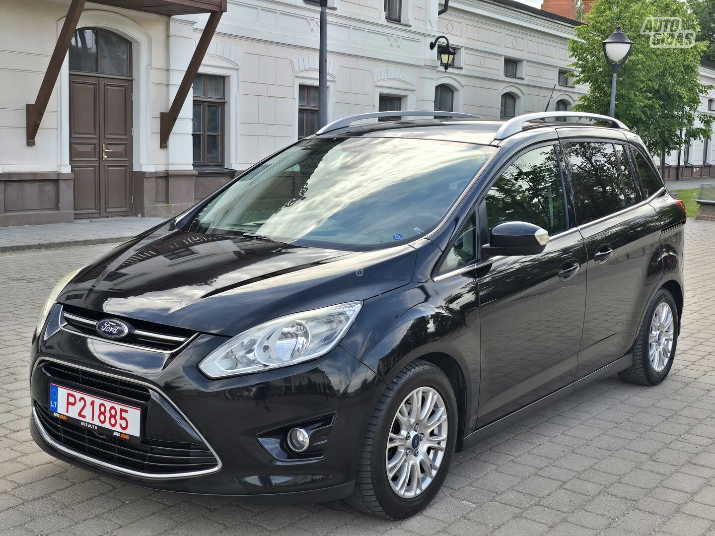 Ford Grand C-MAX IŠSIMOKĖTINAI 2011 г