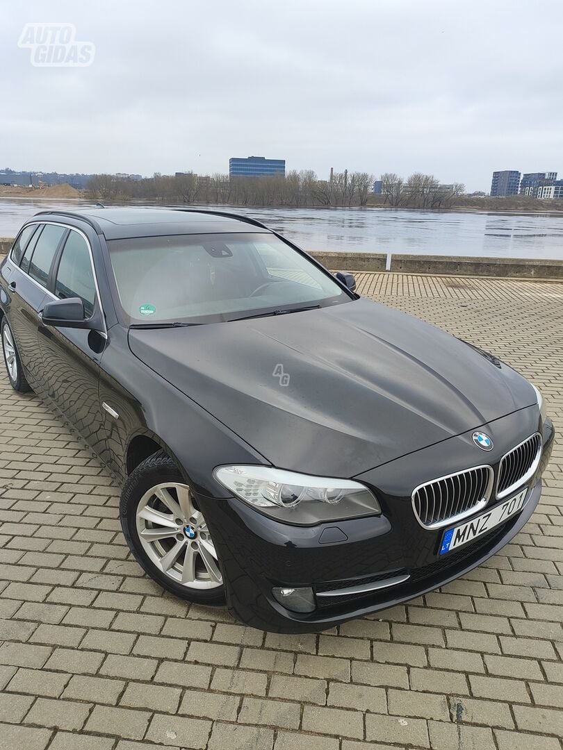 Bmw 520 F11 2011 г