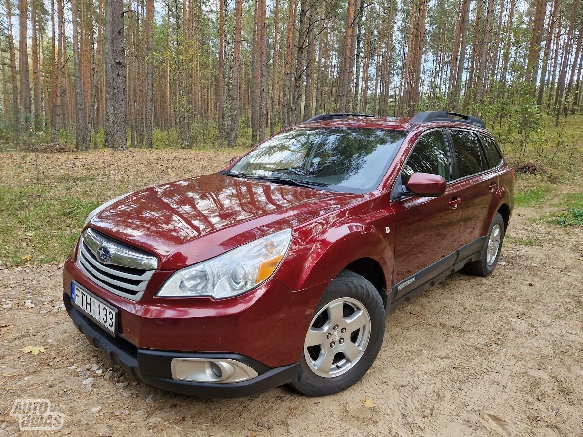 Subaru OUTBACK 2012 y Off-road / Crossover