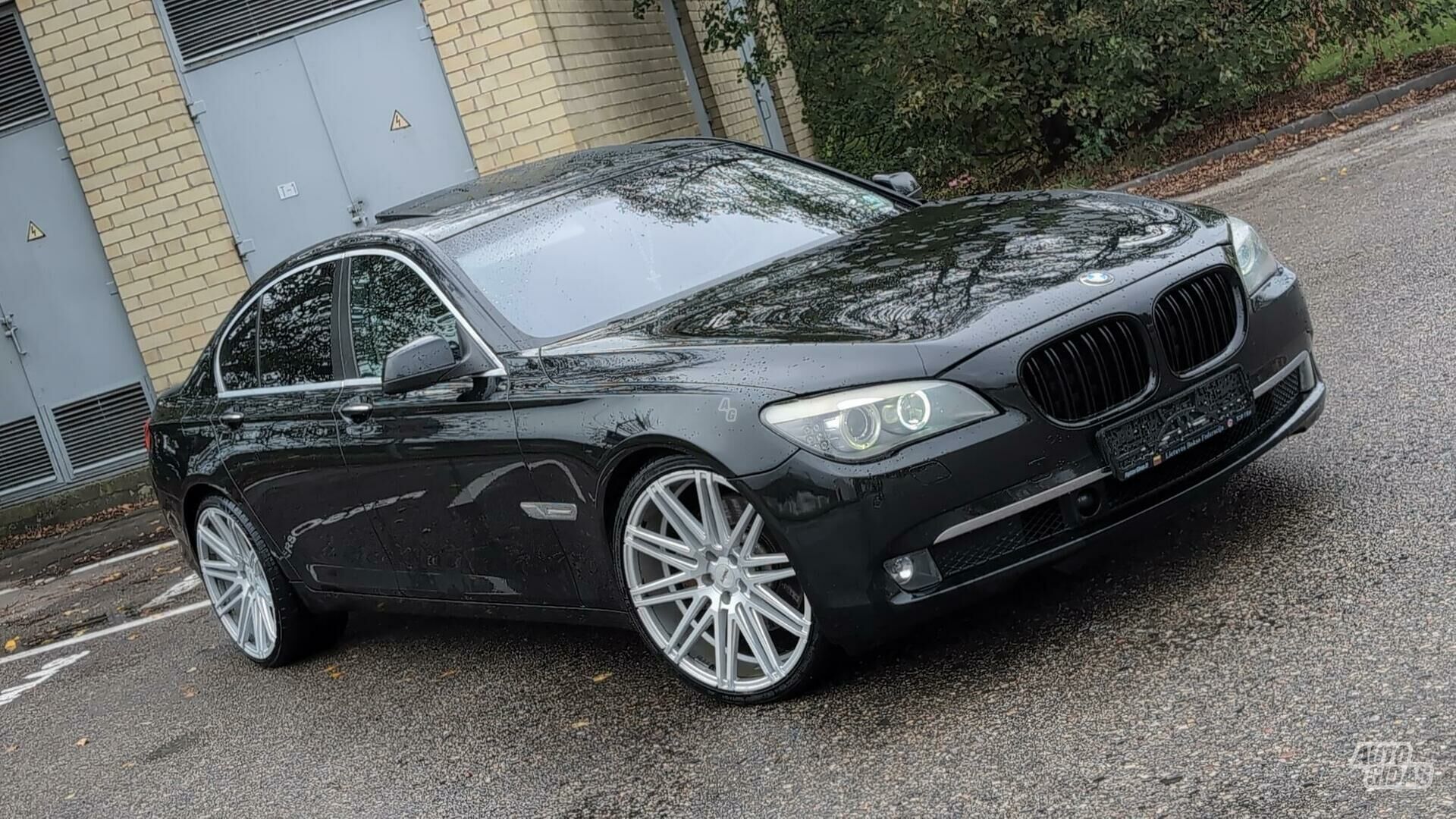 Bmw 730 F01 2008 г