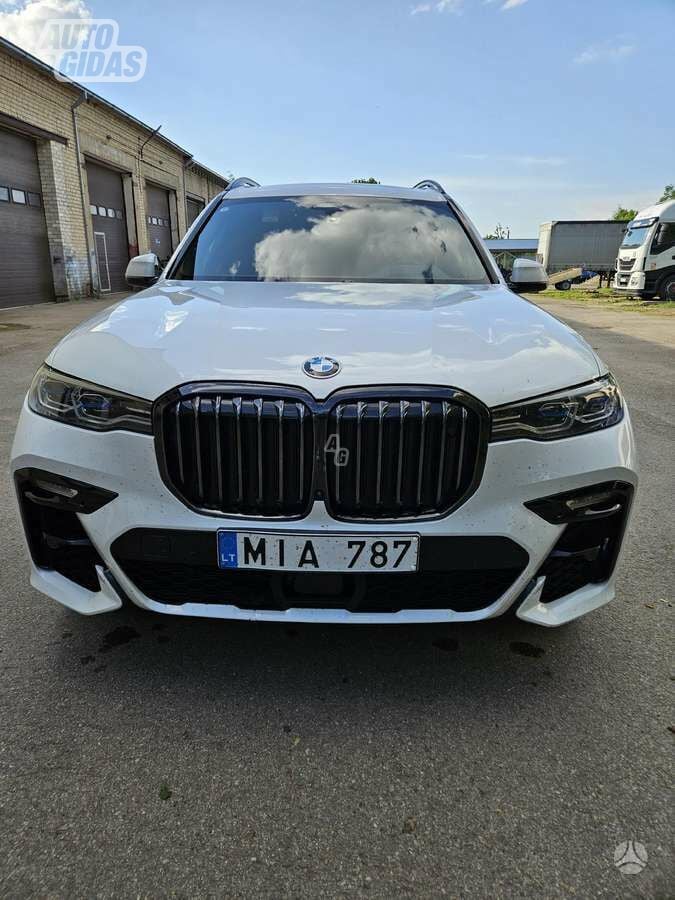 Bmw X7 G07 2022 y