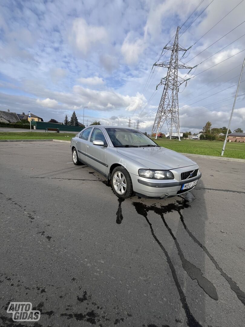 Volvo S60 2004 г Седан