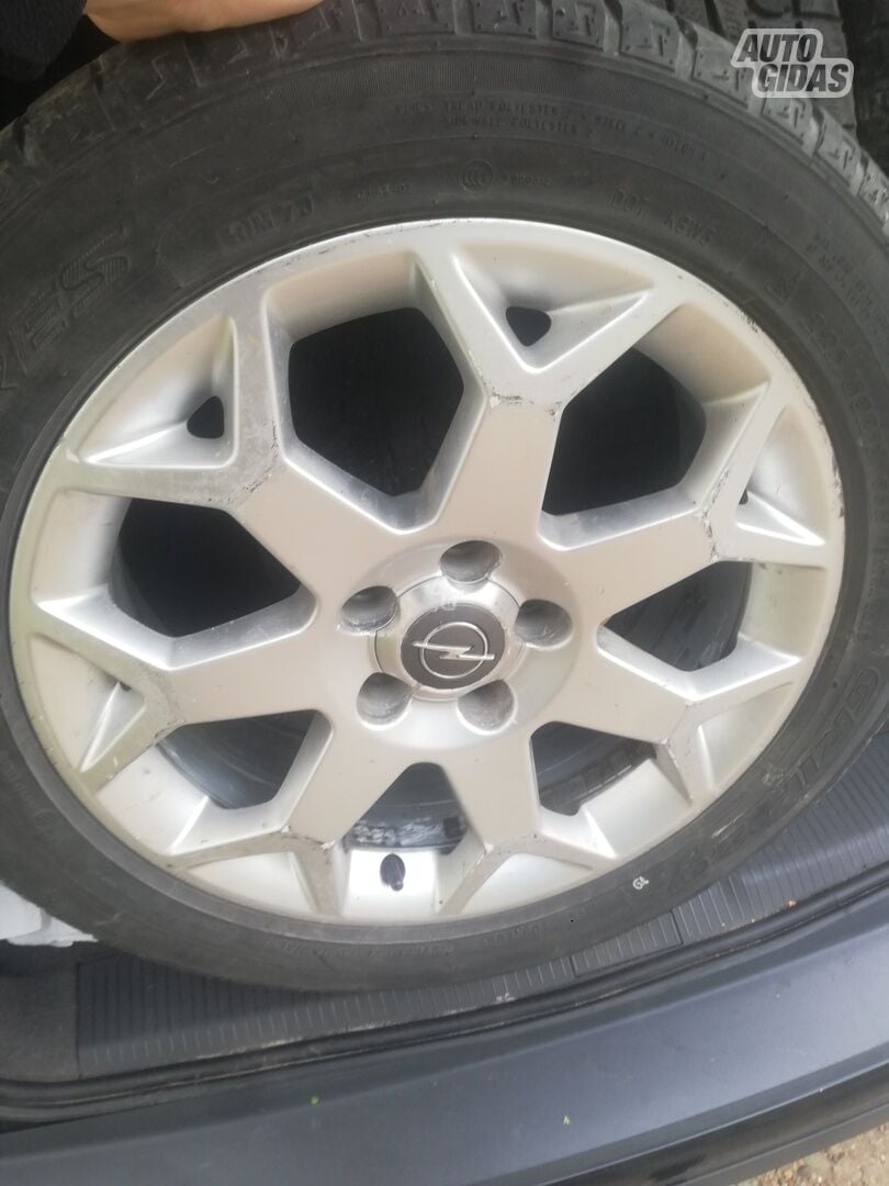 Opel Vectra  light alloy R17 rims