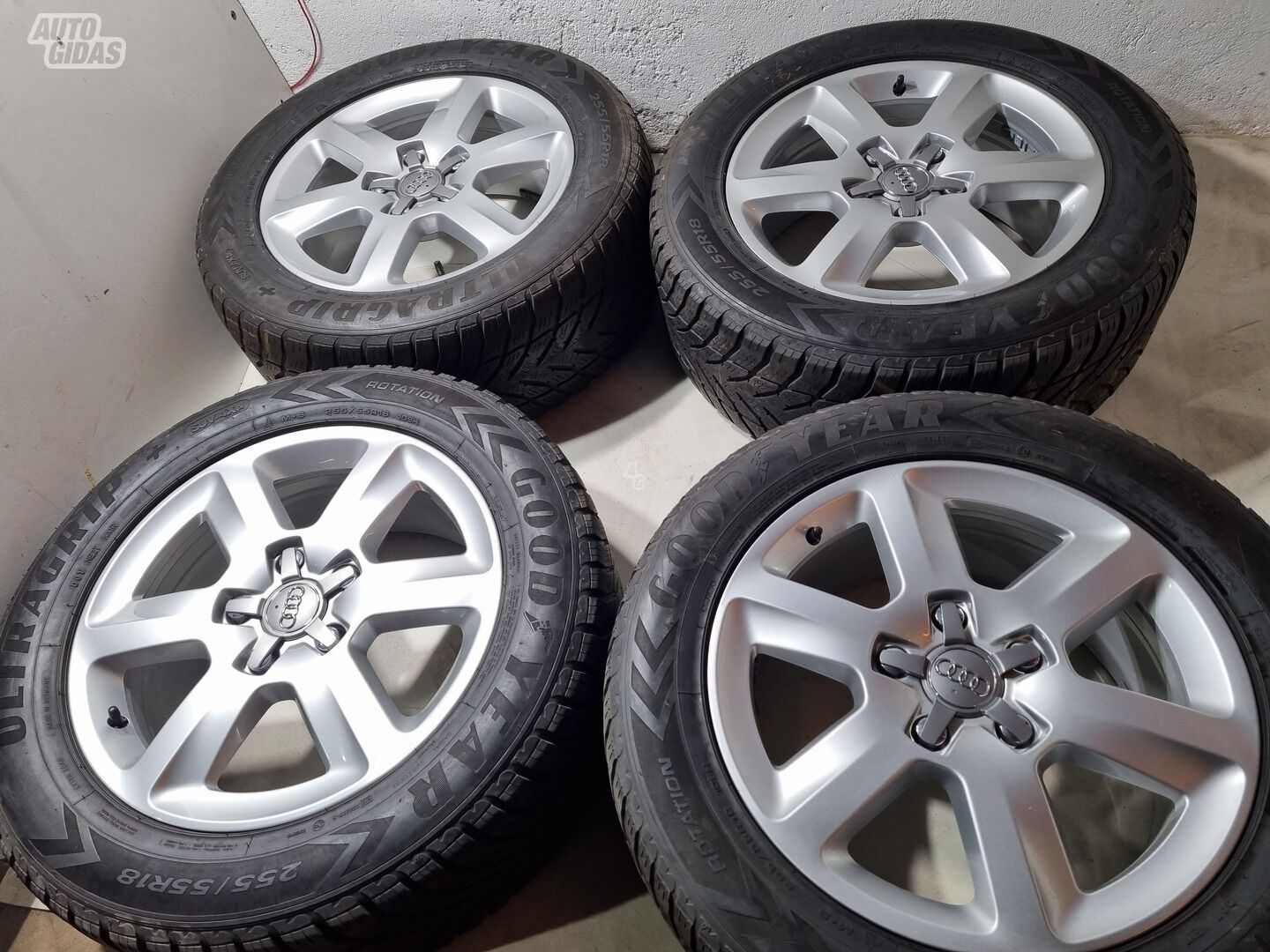 Autec Q7 originalūs Q7 light alloy R18 rims