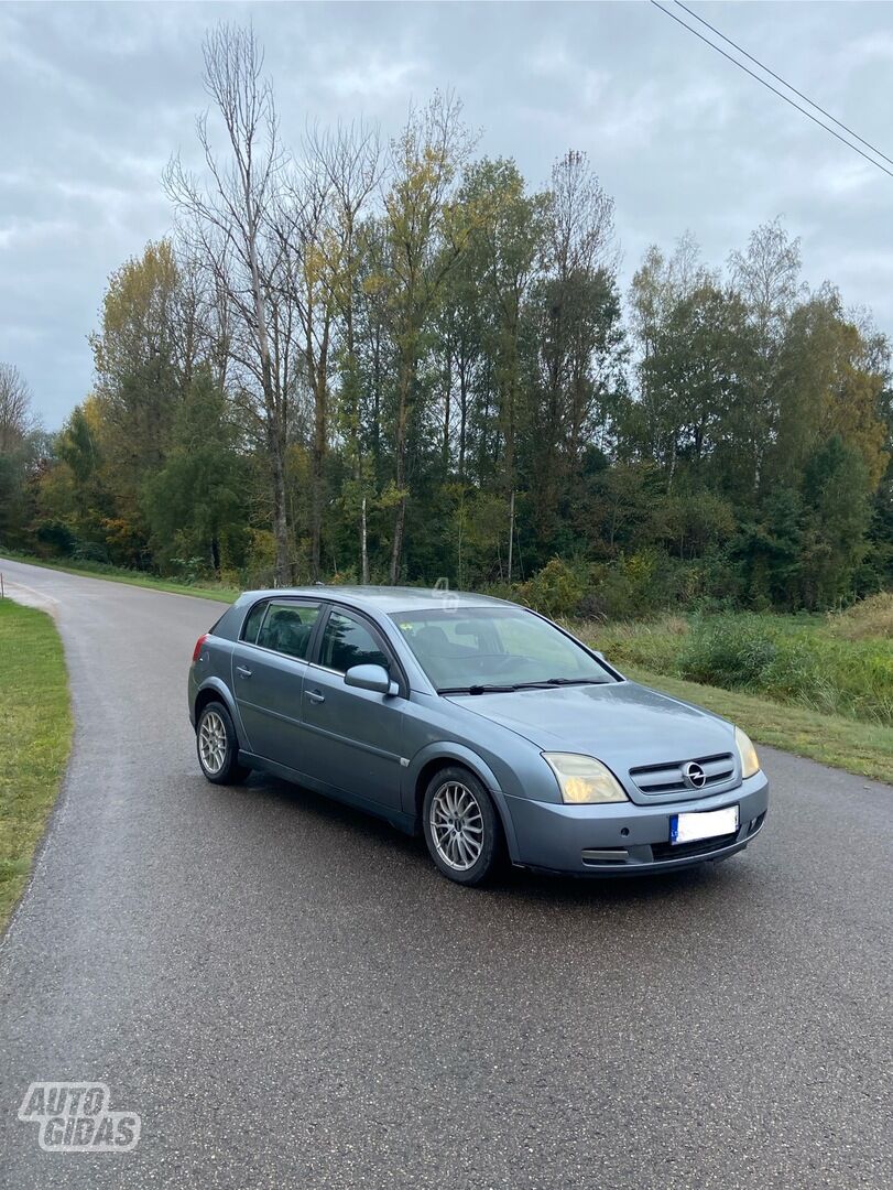 Opel Signum 2004 m Hečbekas