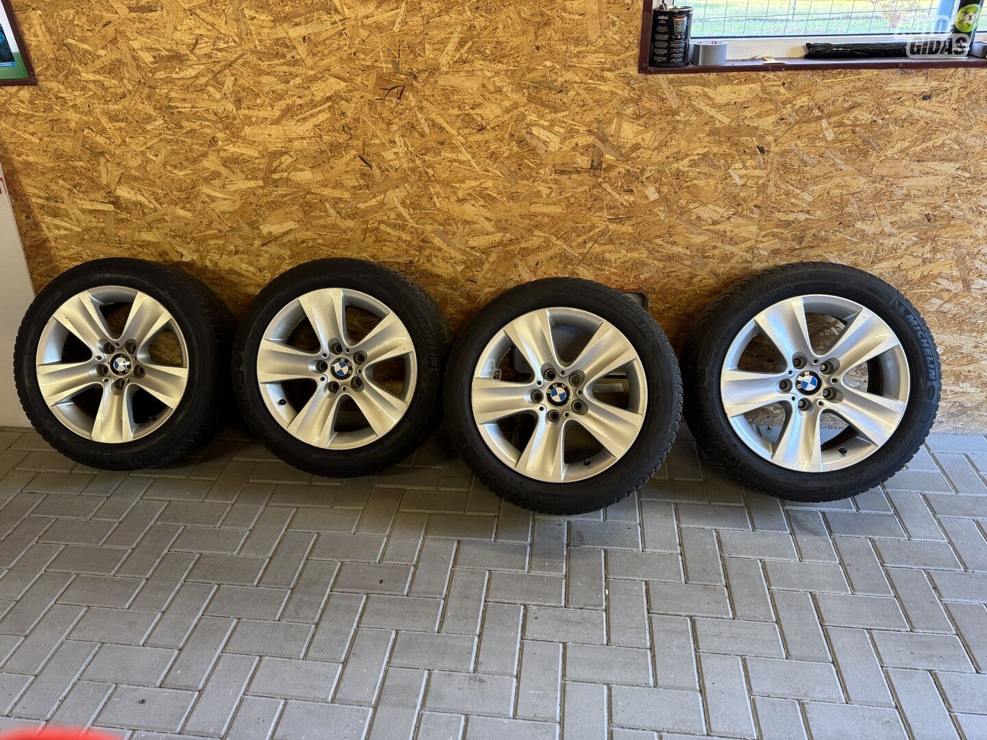 BMW light alloy R17 rims