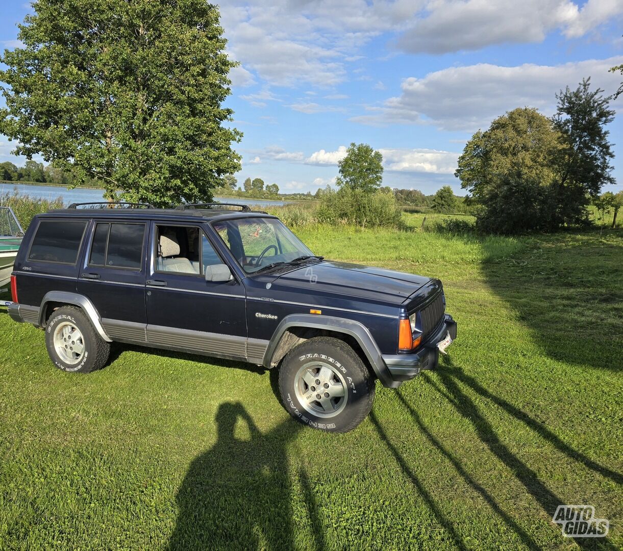 Jeep Cherokee 1995 y Off-road / Crossover