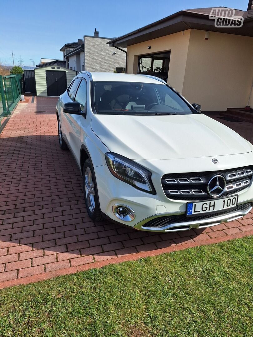 Mercedes-Benz GLA 250 X156 2018 y