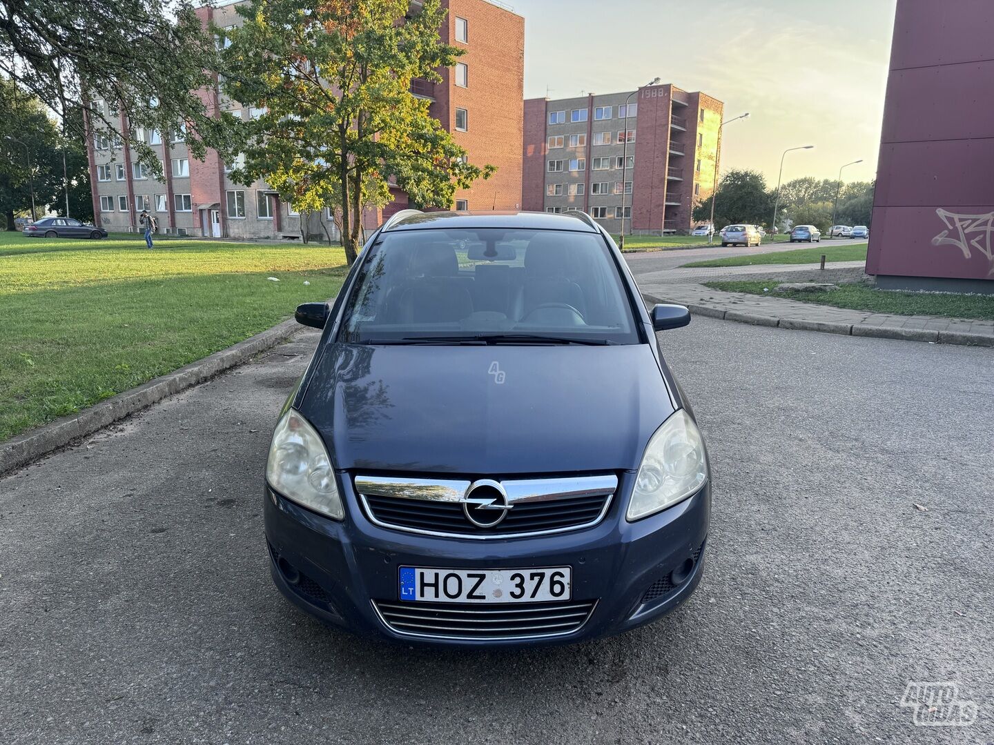 Opel Zafira 2008 г Минивэн