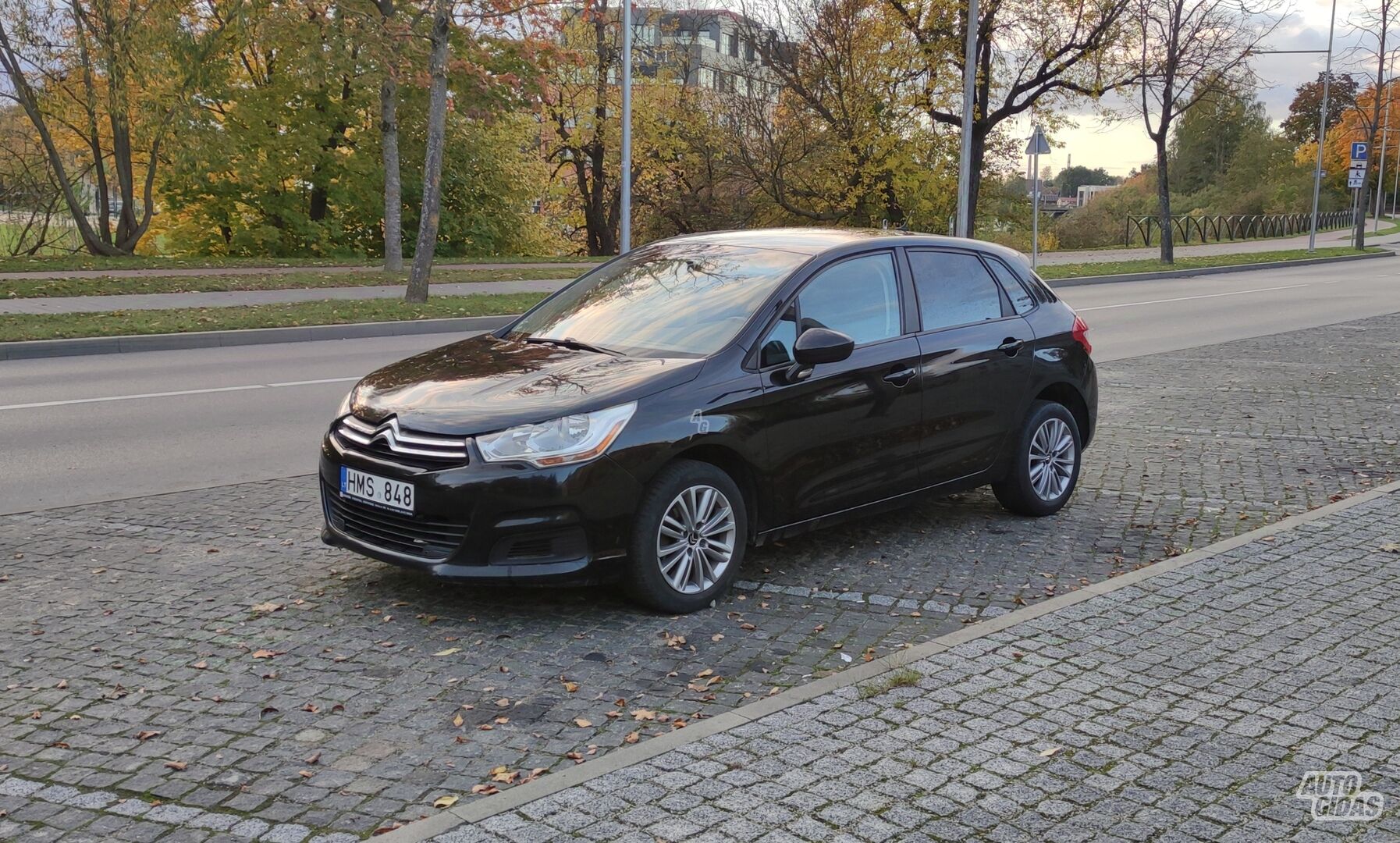 Citroen C4 2011 г Внедорожник / Кроссовер