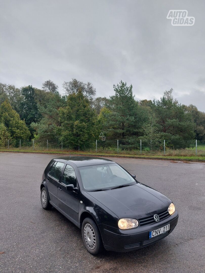 Volkswagen Golf IV 2001 г