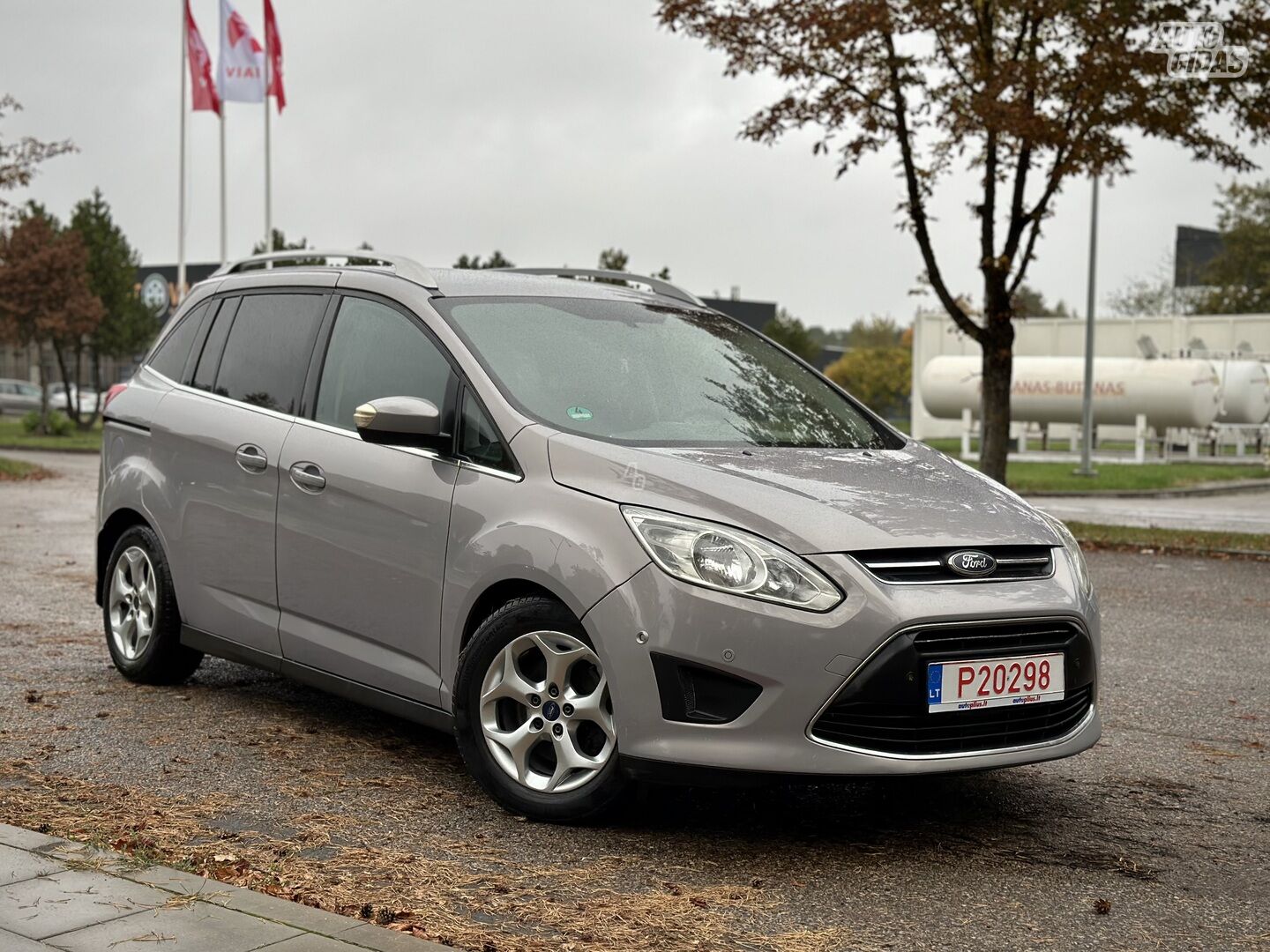 Ford Grand C-MAX 2011 y Van