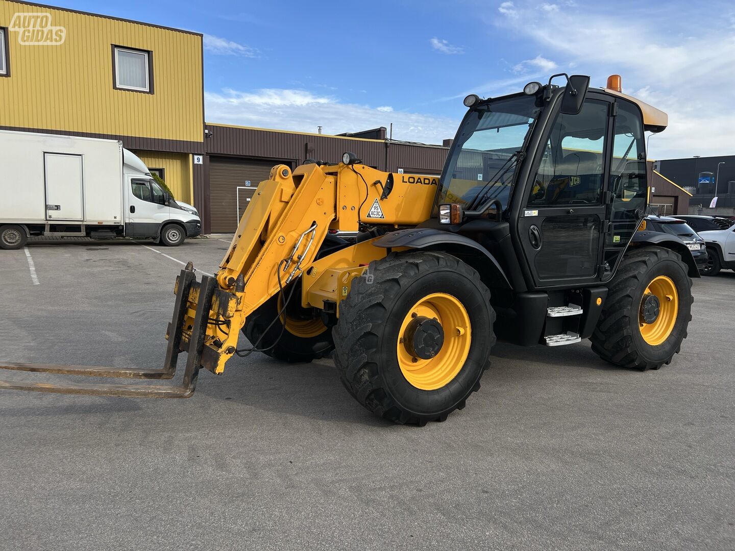 JCB 541-70 AGRI SUPER 2005 y Loader