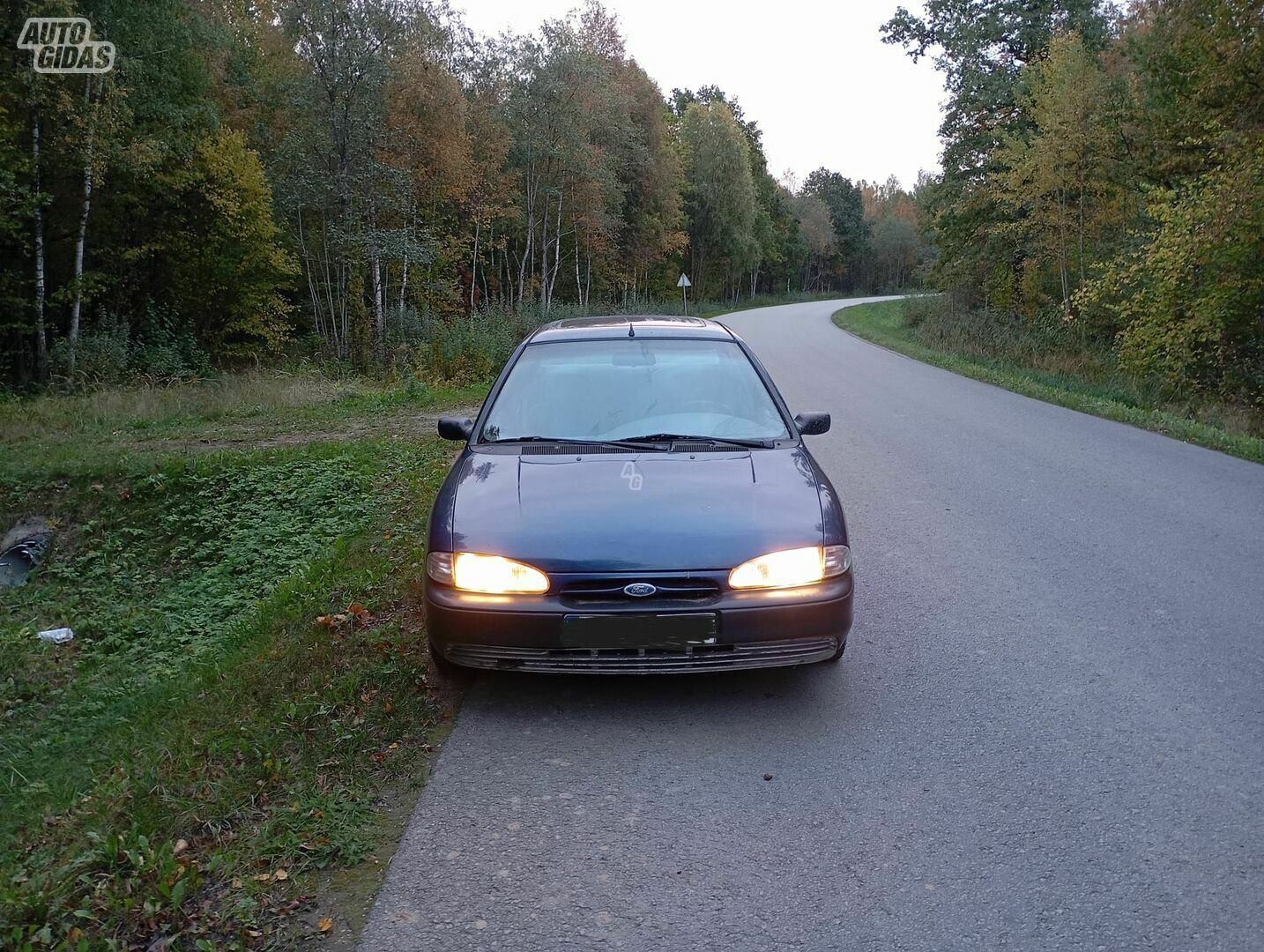 Ford Mondeo 1993 y Sedan