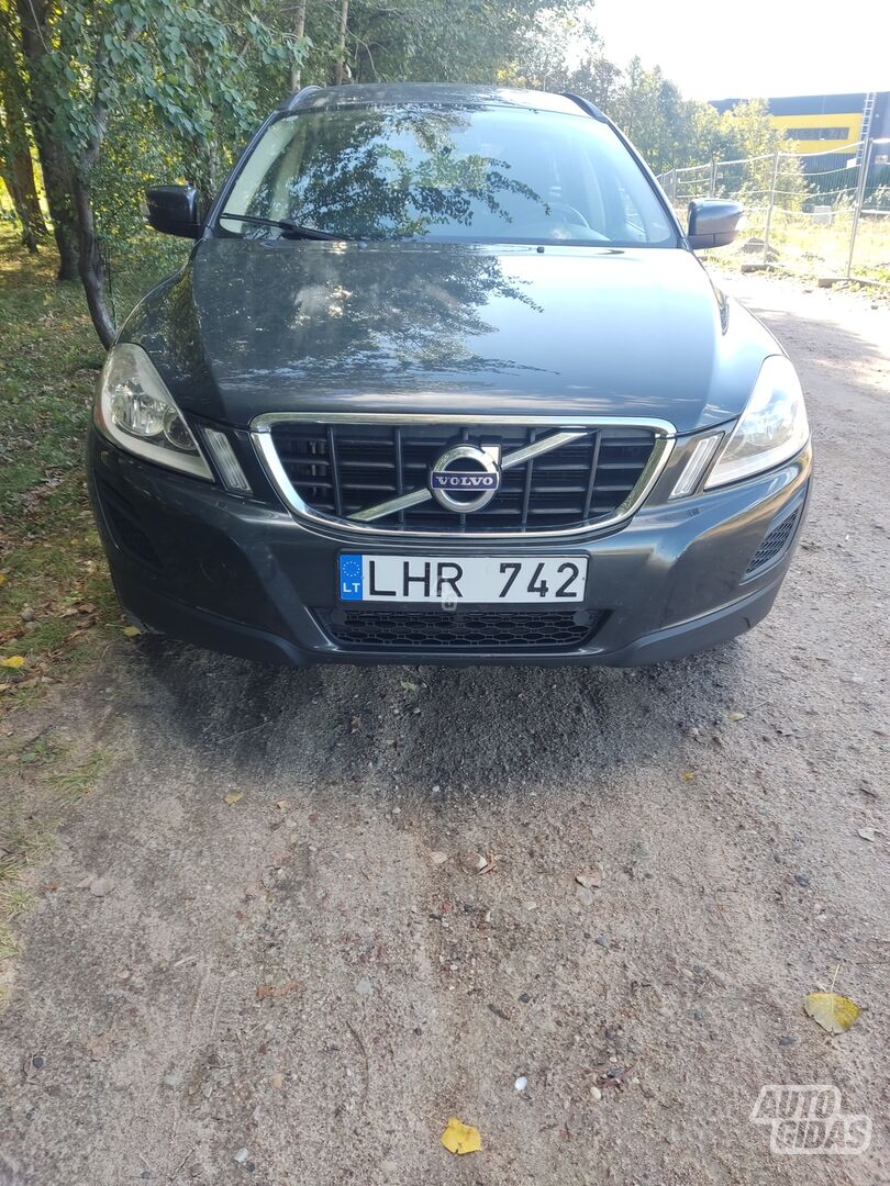 Volvo XC60 2011 y Off-road / Crossover