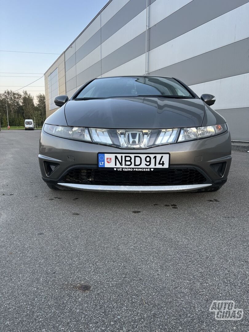 Honda Civic 7714 2009 m