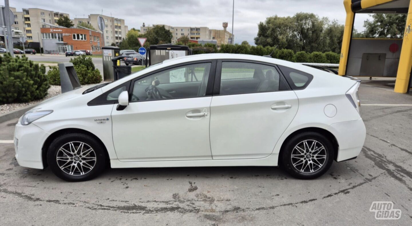 Toyota Prius 2629 2010 г