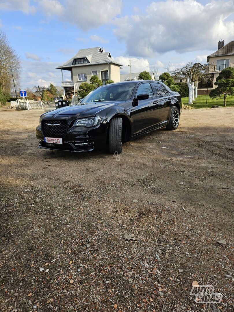 Chrysler 300C 2017 m Sedanas