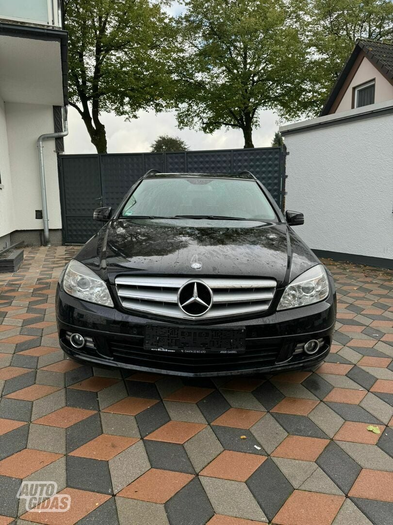 Mercedes-Benz C 200 2009 m Universalas