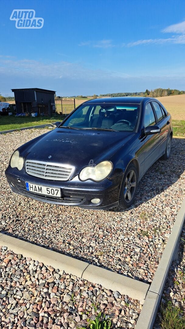 Mercedes-Benz C 220 2004 m Sedanas