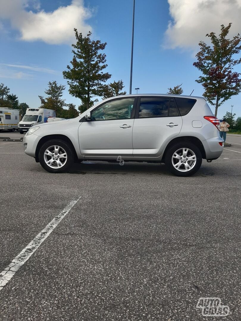 Toyota RAV4 2010 y Off-road / Crossover