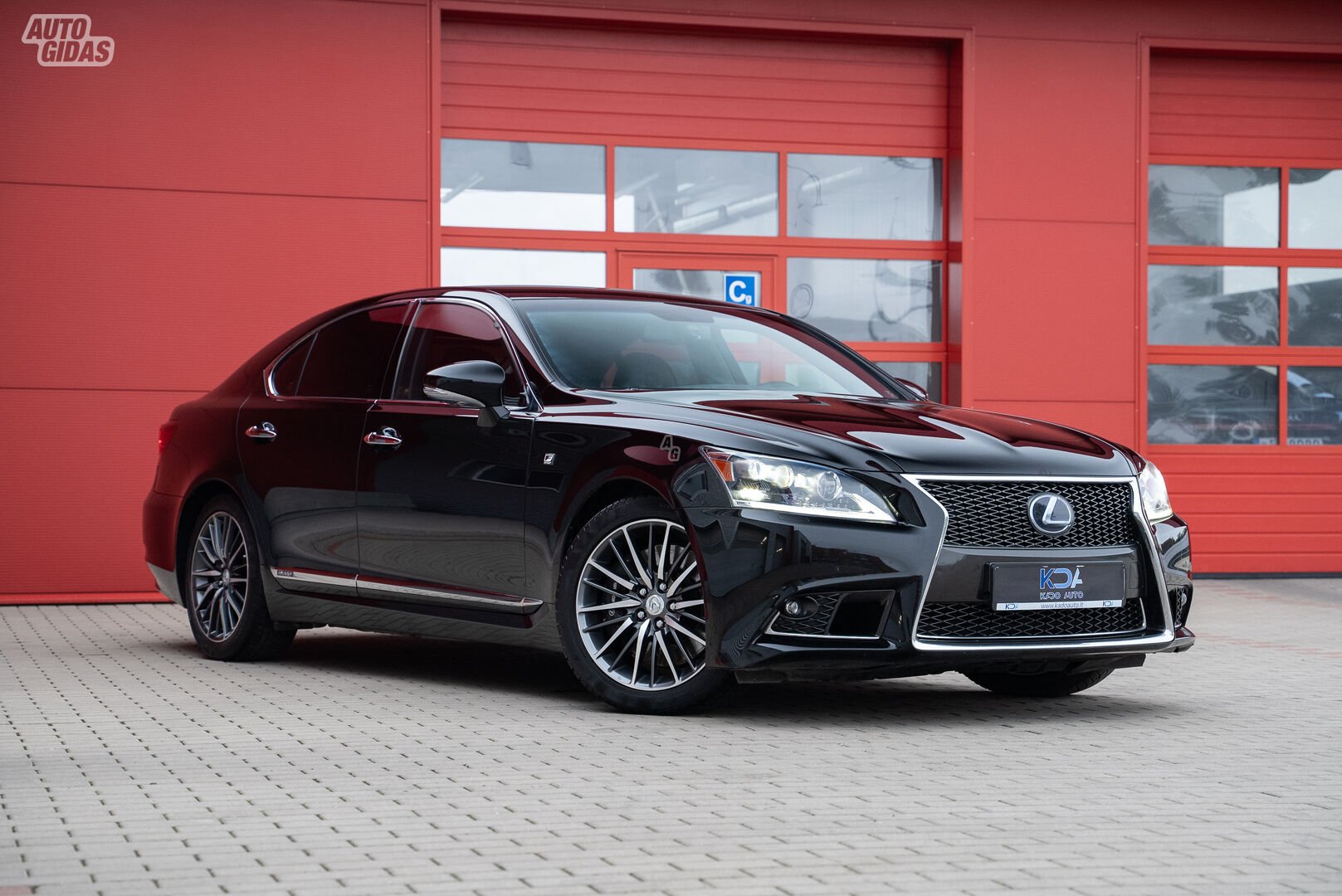 Lexus LS 600h IV 2013 m