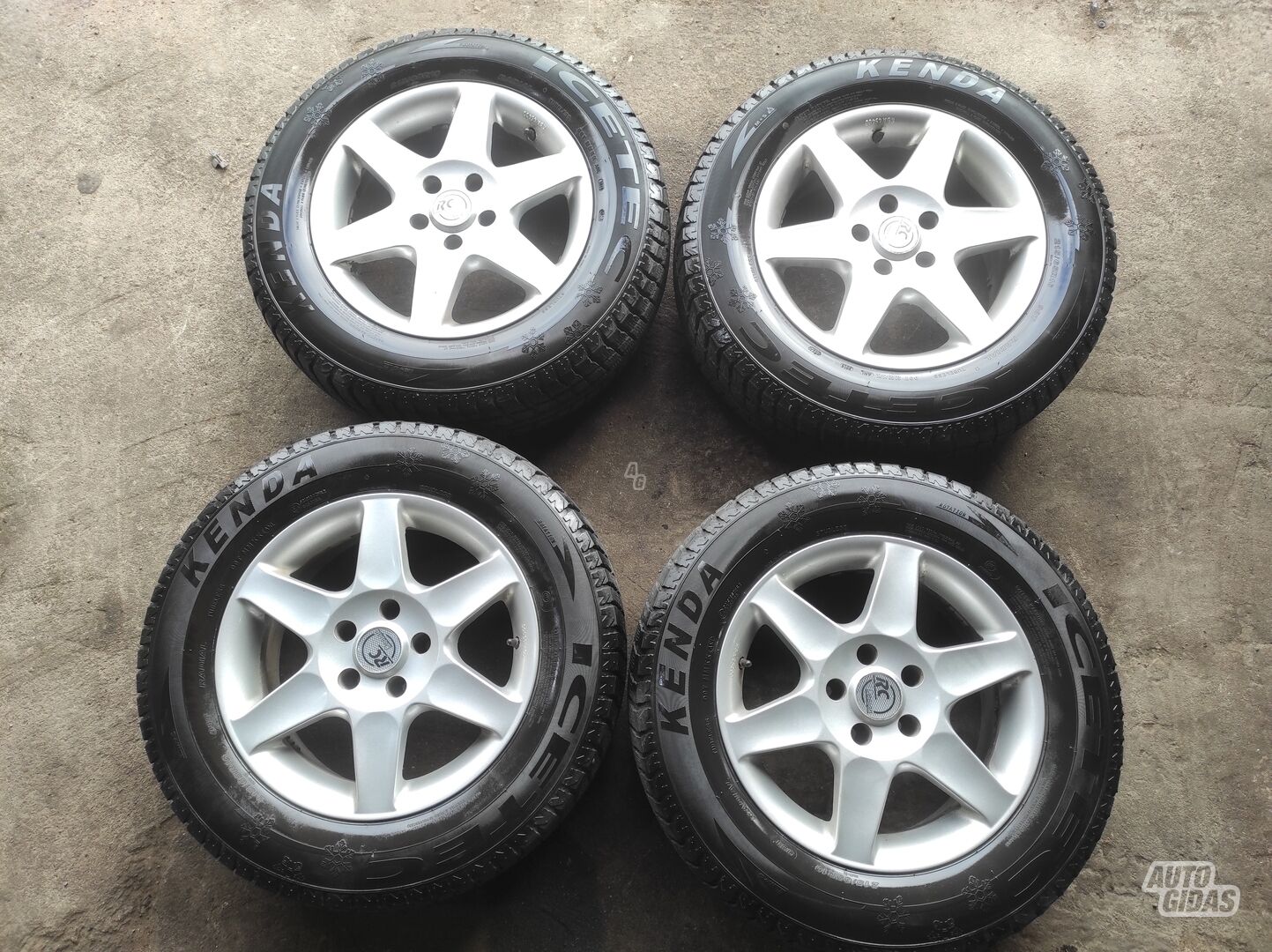 Light alloy R16 rims