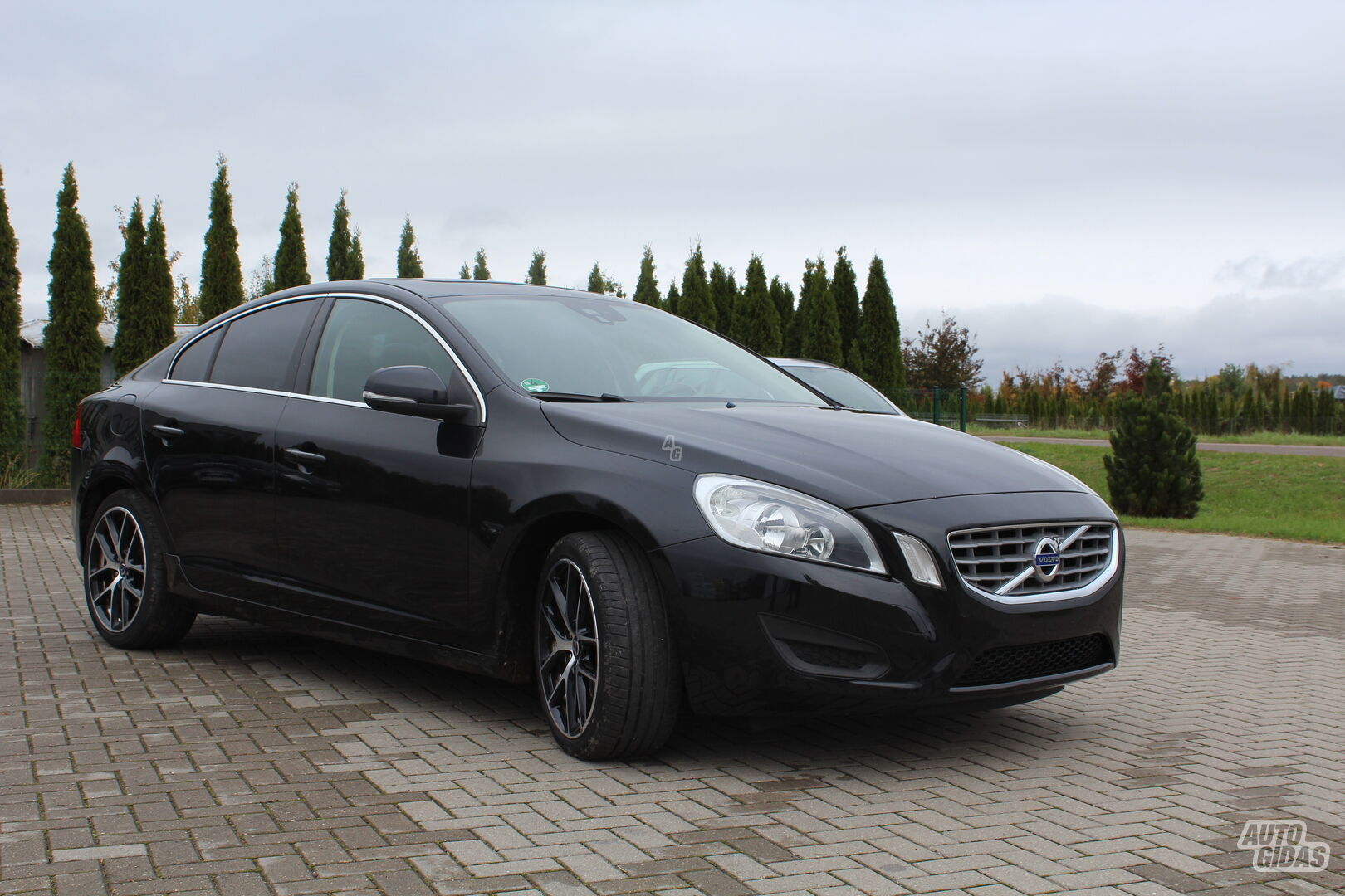 Volvo S60 II 2011 г