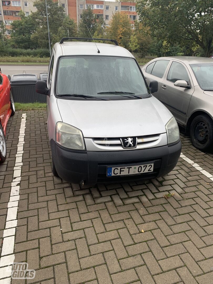 Peugeot Partner 2006 y Minibus