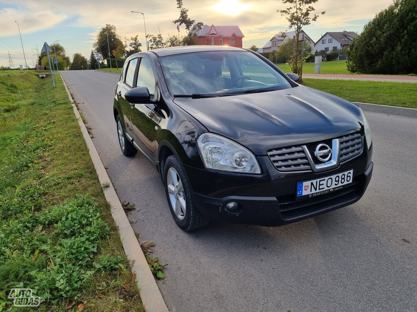 Nissan Qashqai 2008 y Off-road / Crossover