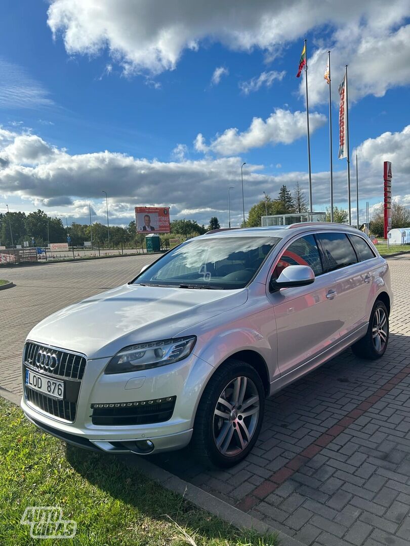 Audi Q7 2012 y Off-road / Crossover