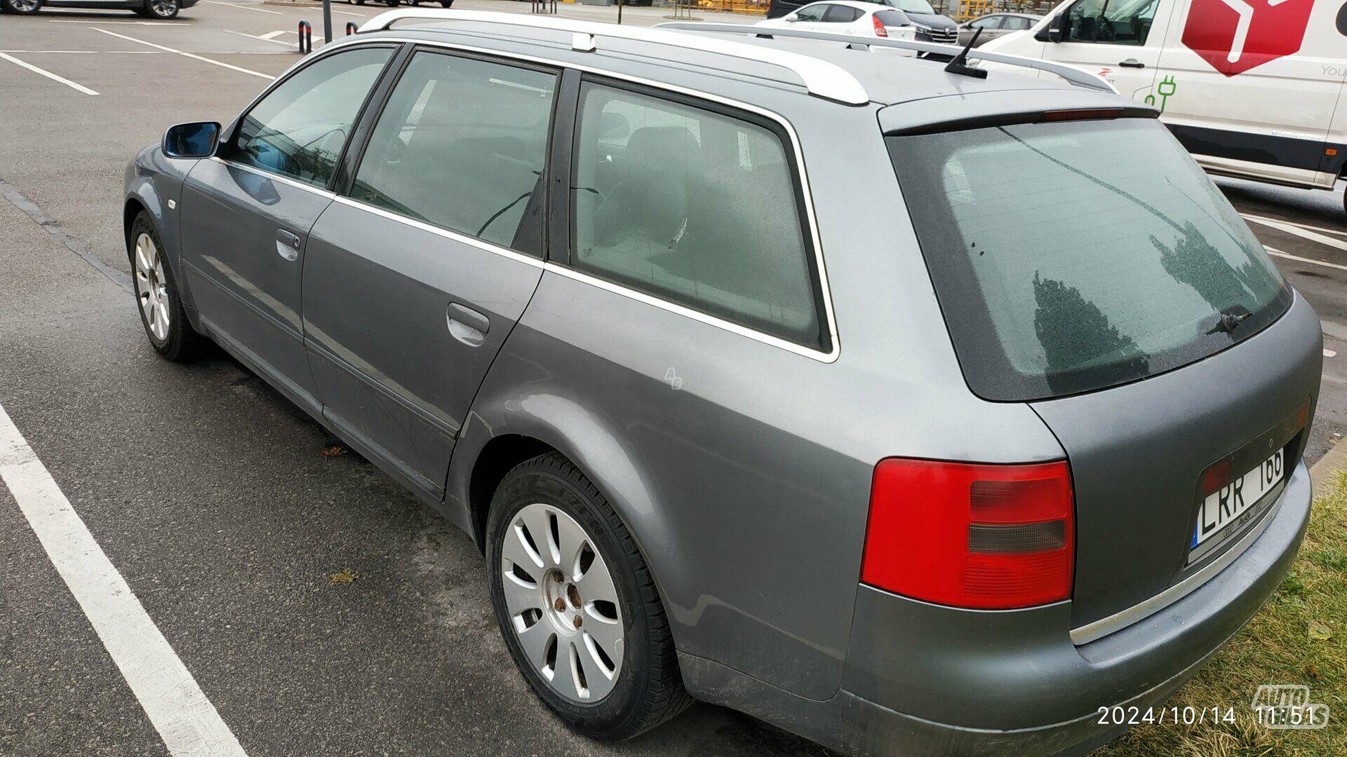 Audi A6 2001 m Universalas