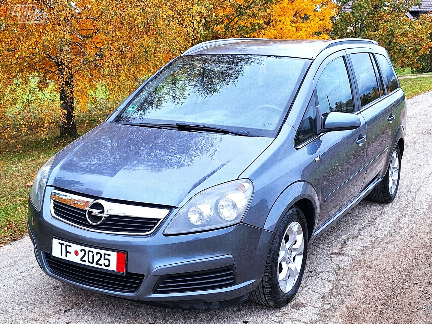 Opel Zafira B 2005 г