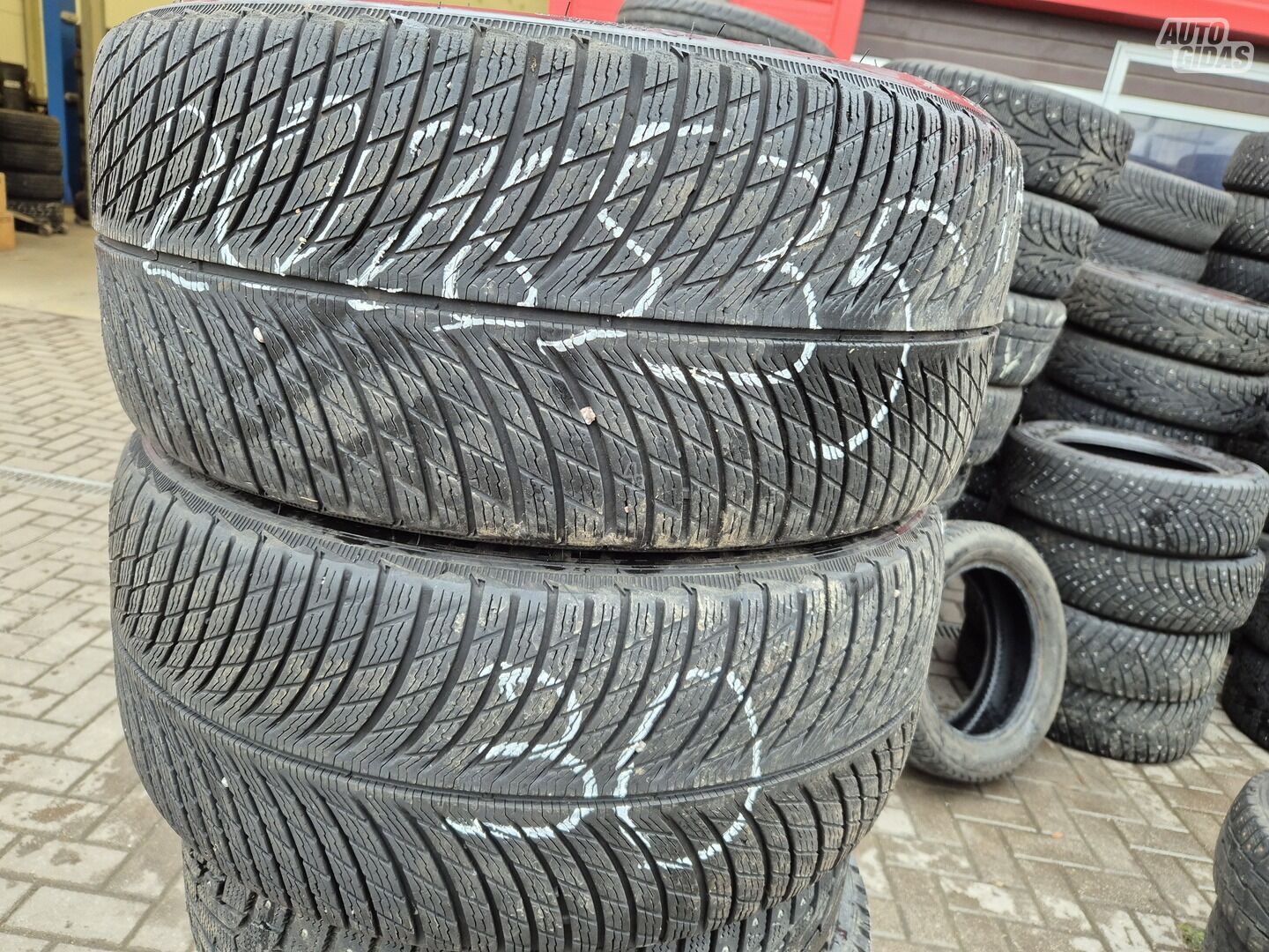 R20 universal tyres passanger car