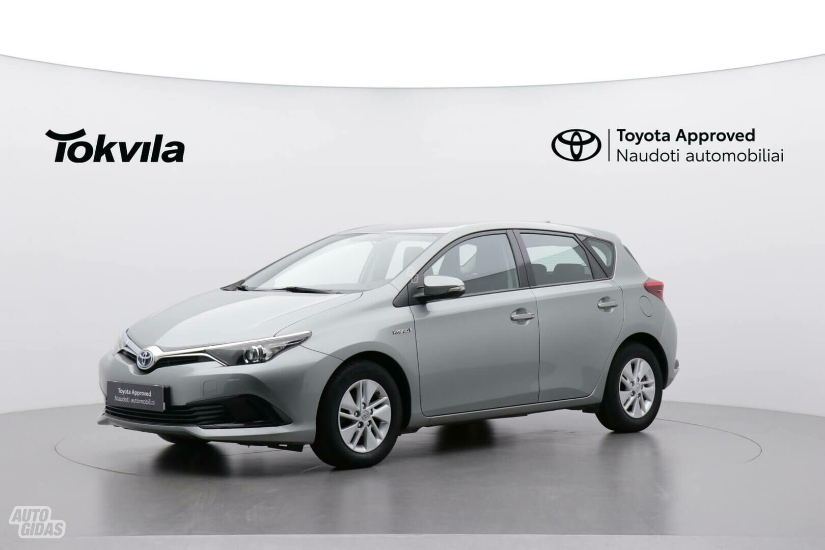 Toyota Auris 2017 г Хэтчбек