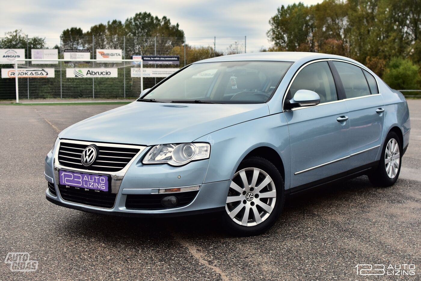 Volkswagen Passat 2005 г Седан