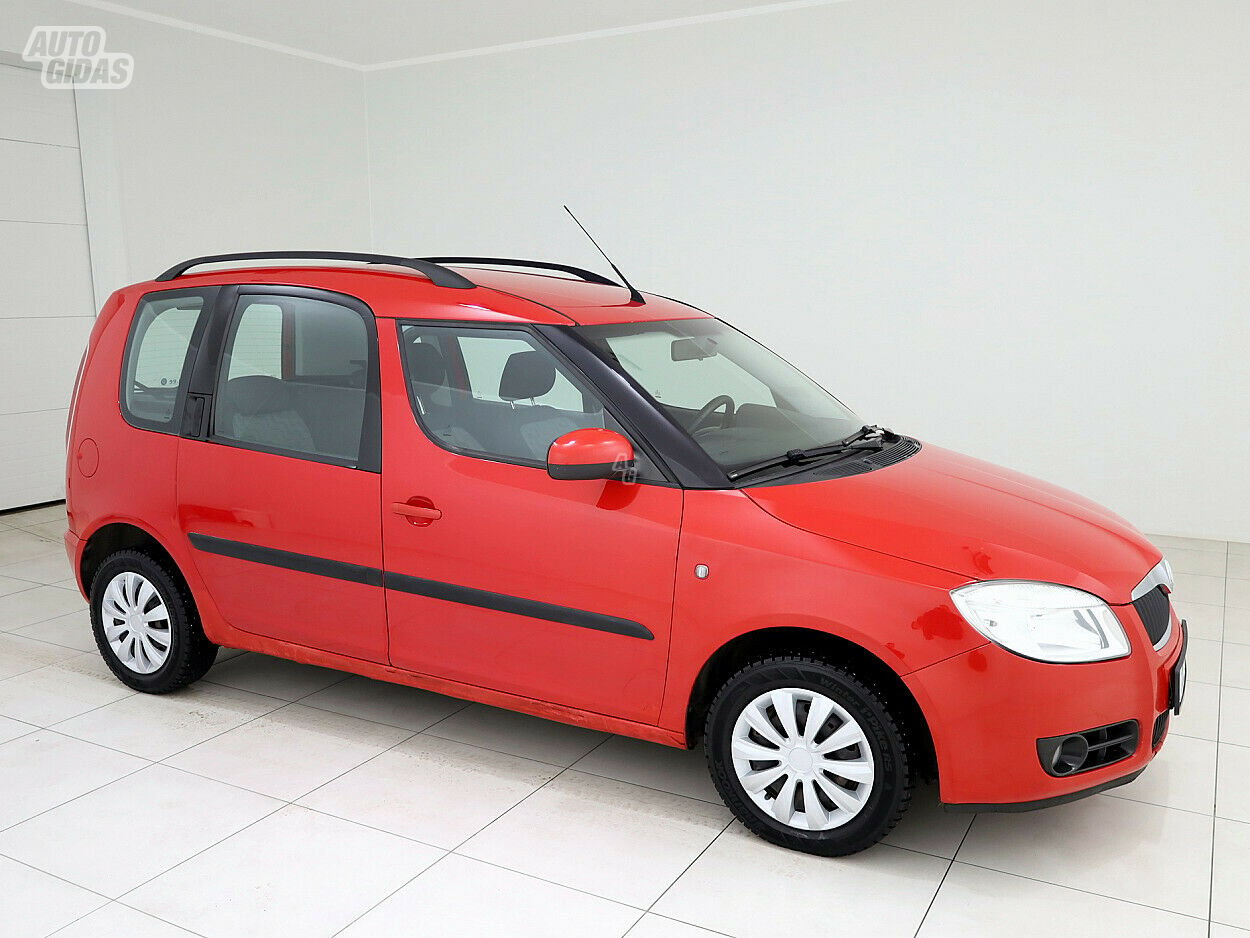 Skoda Roomster 2008 г Минивэн