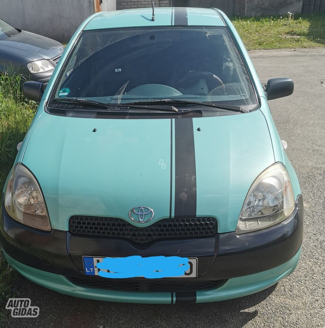 Toyota Yaris 3103 1999 y