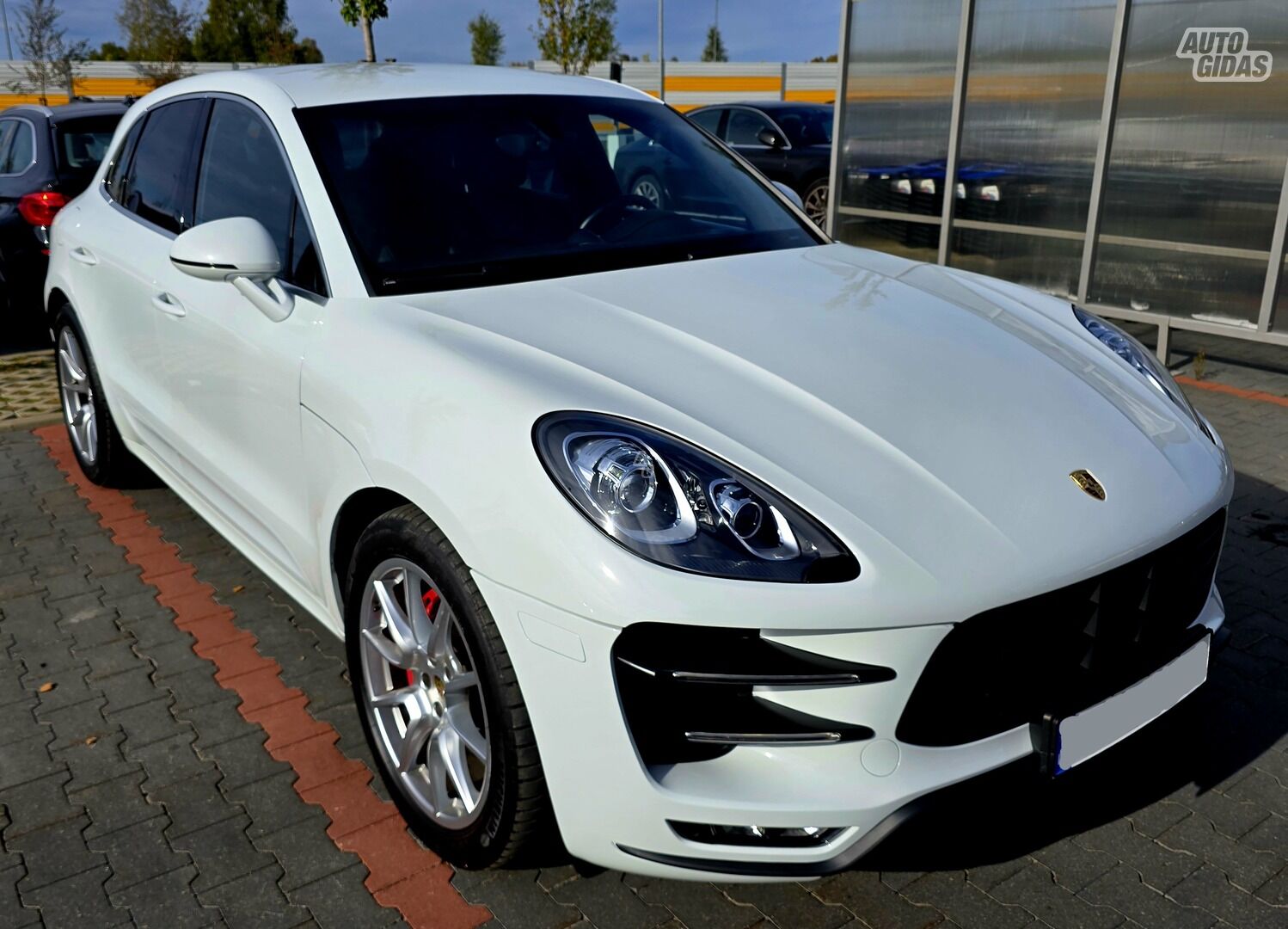 Porsche Macan Turbo 2016 y