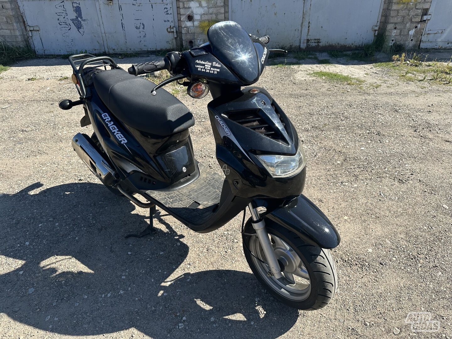 Generic Cracker 2011 y Scooter / moped