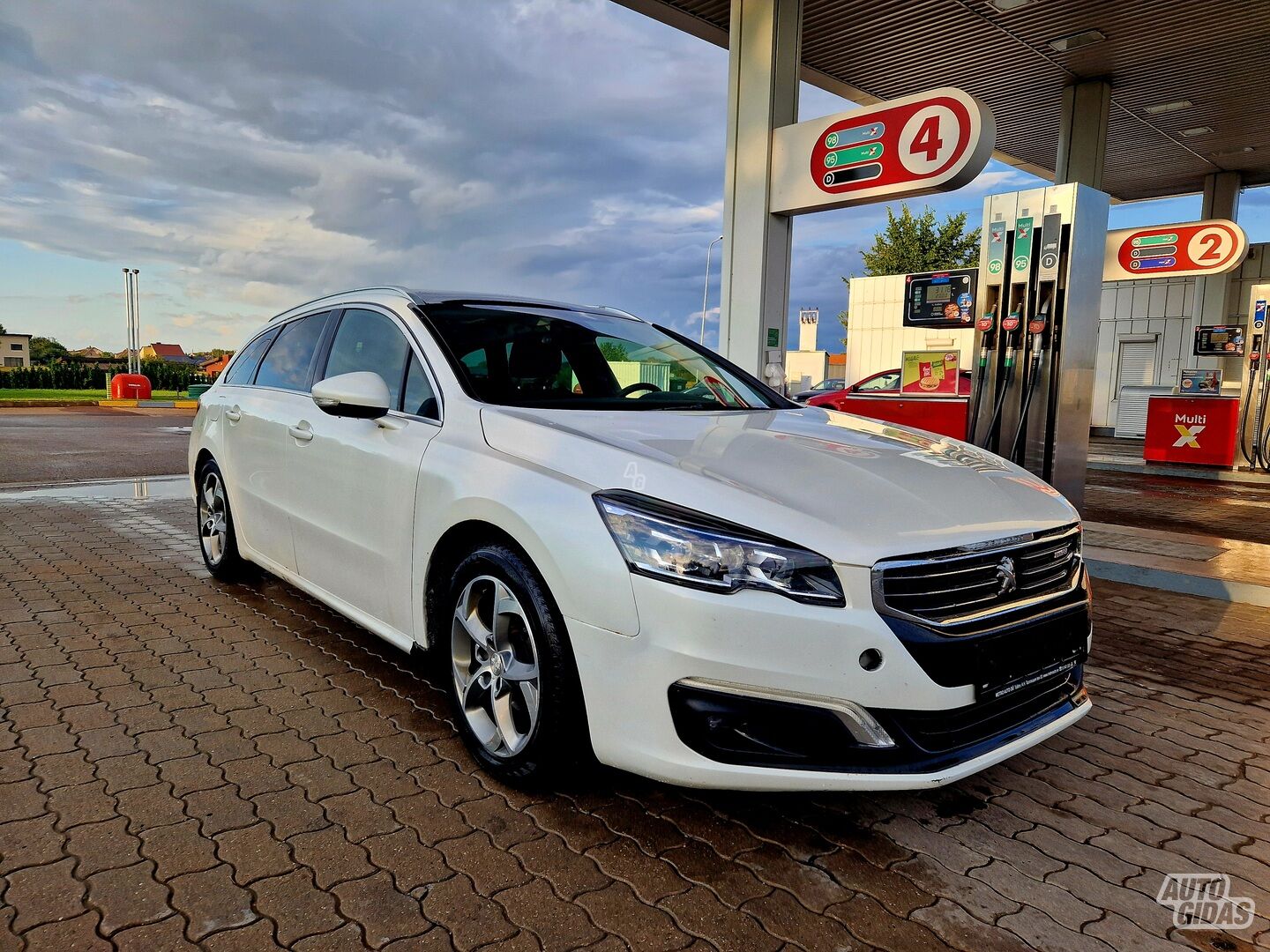 Peugeot 508 2016 y Wagon