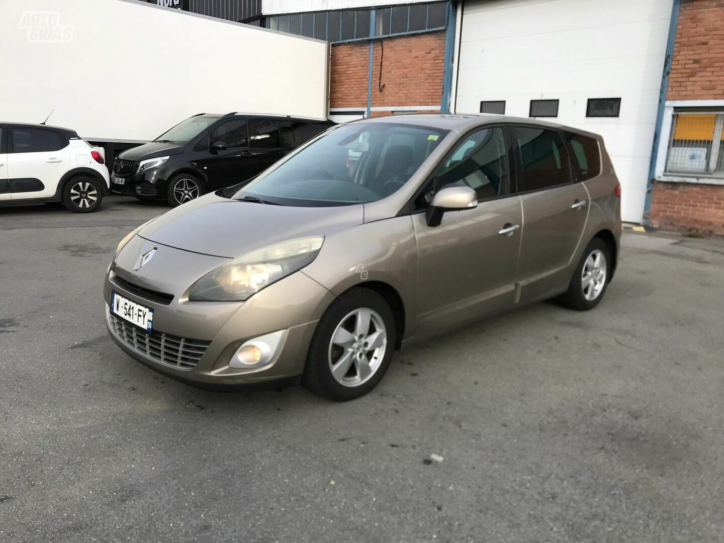 Renault Grand Scenic III 2009 г