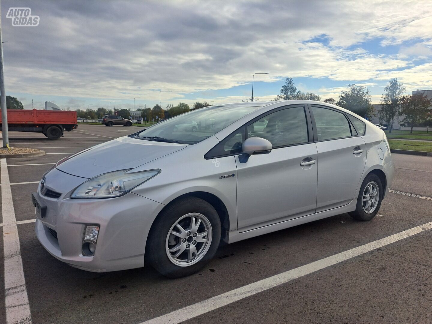 Toyota Prius 2010 г Хэтчбек