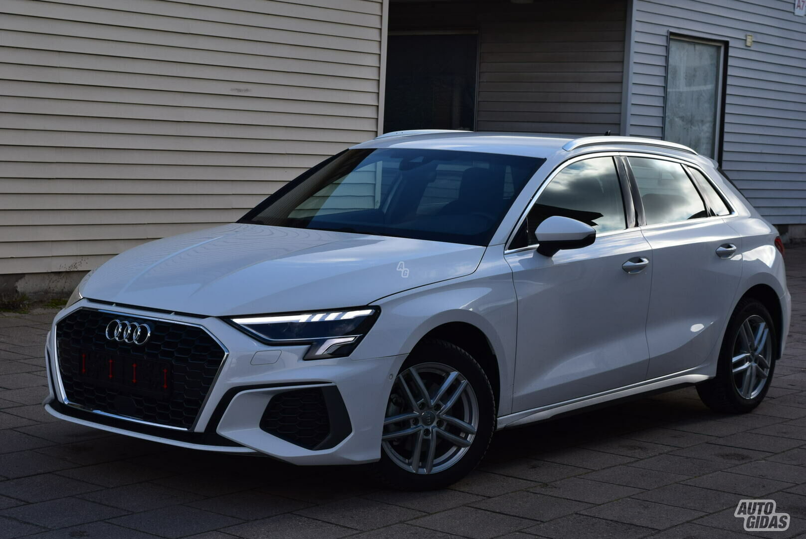 Audi A3 Mild Hibrid 2023 y