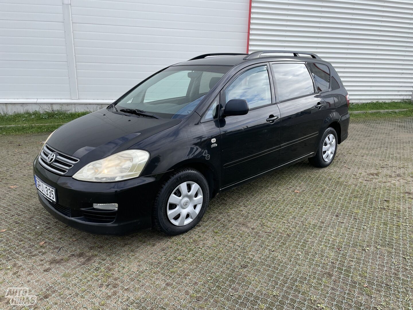 Toyota Avensis Verso 2004 m Vienatūris