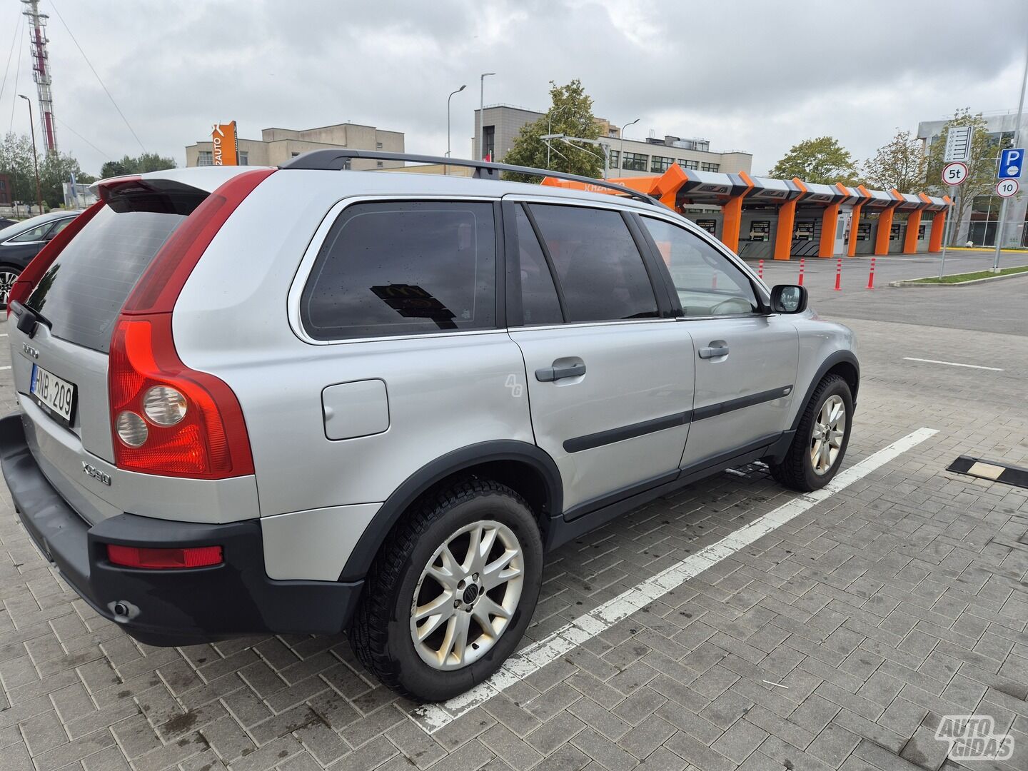 Volvo XC90 2004 г Внедорожник / Кроссовер