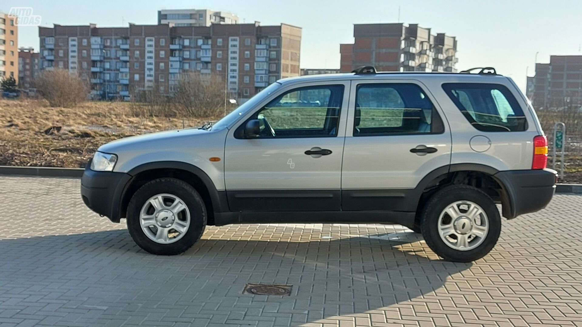 Ford Maverick 2003 y Off-road / Crossover