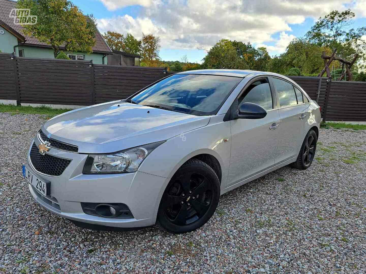 Chevrolet Cruze 2009 y Sedan